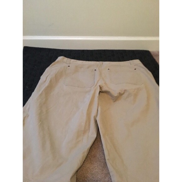 Venezia Women's Capri Pants Pockets Zip Casual Size 24 Khaki - Picture 6 of 8